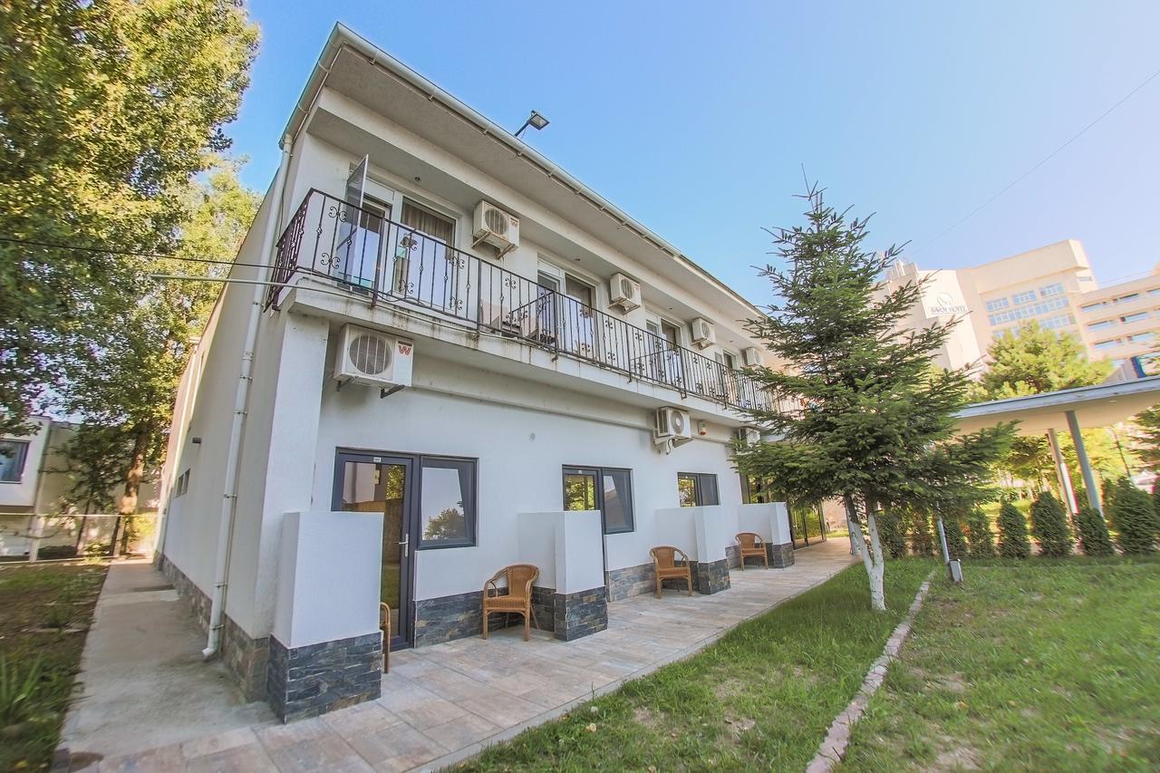 Jijo'S Hotel Мамая Екстериор снимка