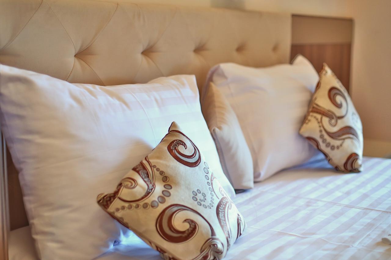 Jijo'S Hotel Мамая Екстериор снимка