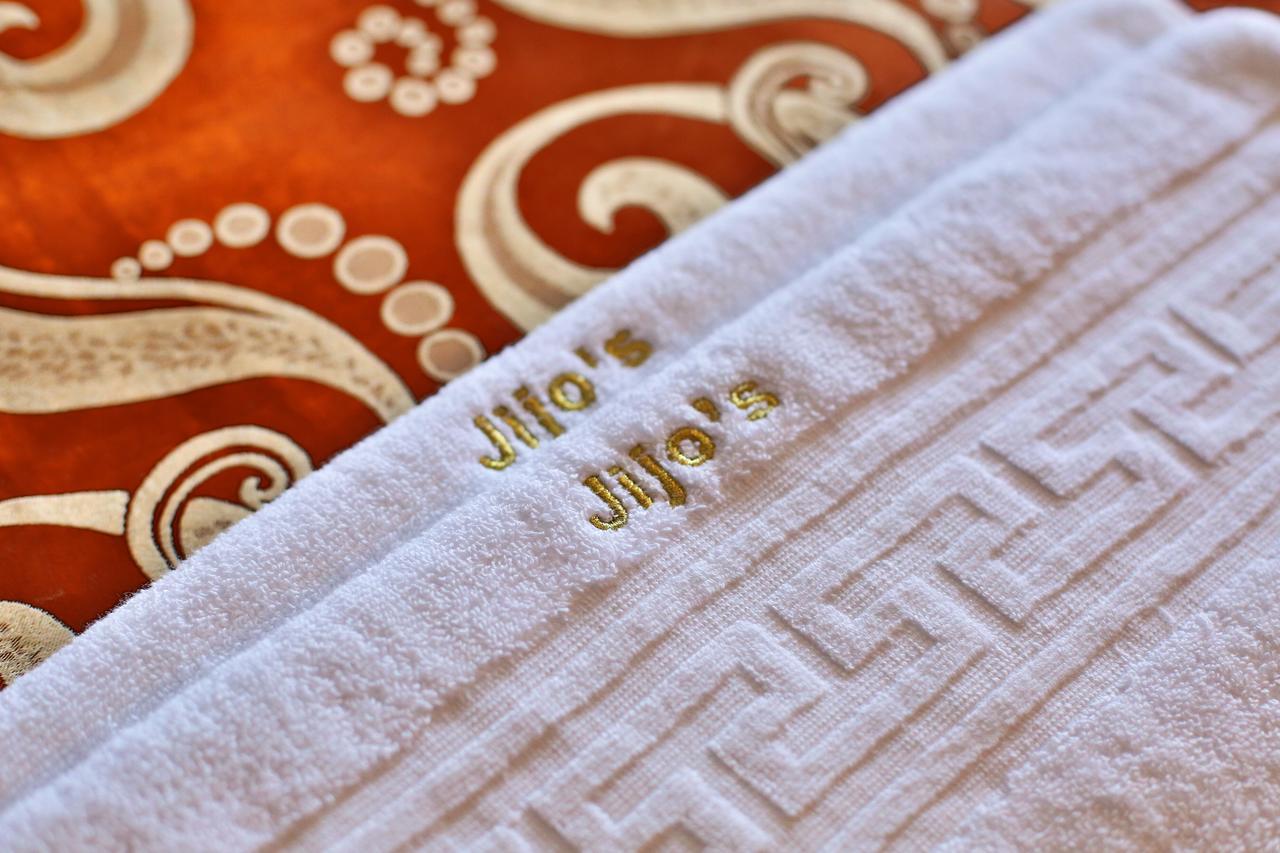 Jijo'S Hotel Мамая Екстериор снимка
