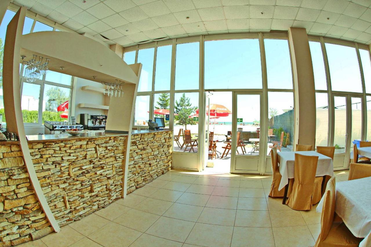 Jijo'S Hotel Мамая Екстериор снимка